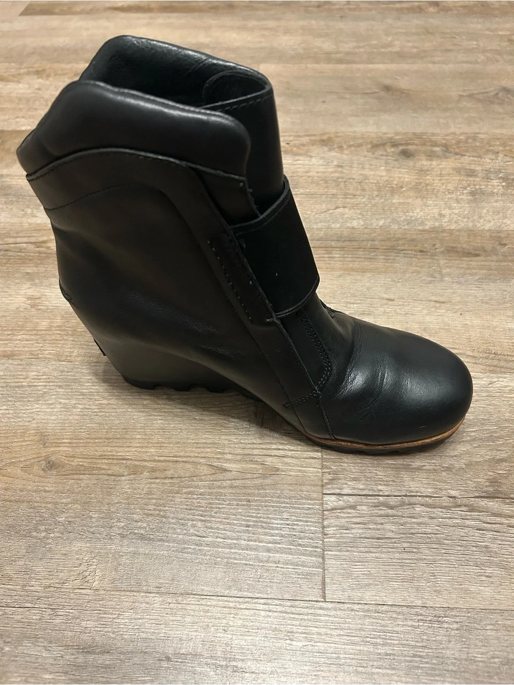 Sorel Fiona Joan Of Artic Women’s Size 7 Black Leather Wedge Ankle Boots